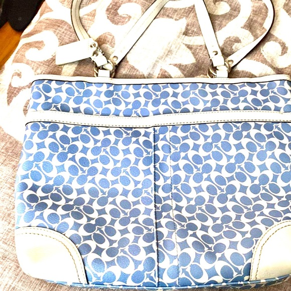 Blue and white Coach bag - Picture 2 of 11